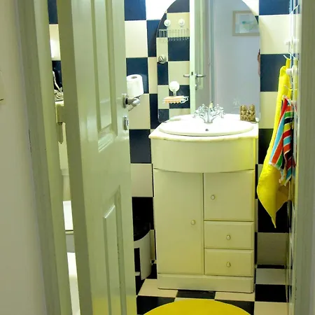 Art House Apartment *