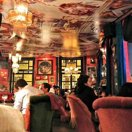 Art House Apartment